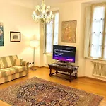 Nest In - A Nest In The Of For 6 Apartament
