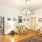 Nest In - A Nest In The Of For 6 Como