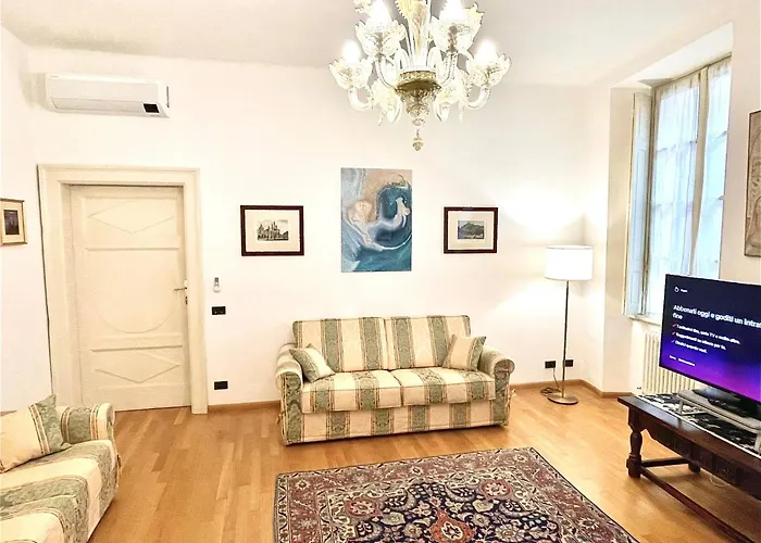 Апартаменты Nest In - A Nest In The Of For 6 Комо