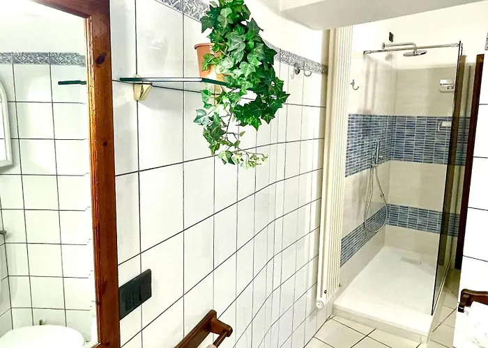 Апартаменты Nest In - A Nest In The Of For 6 Комо