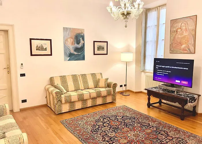 Апартаменты Nest In - A Nest In The Of For 6 *