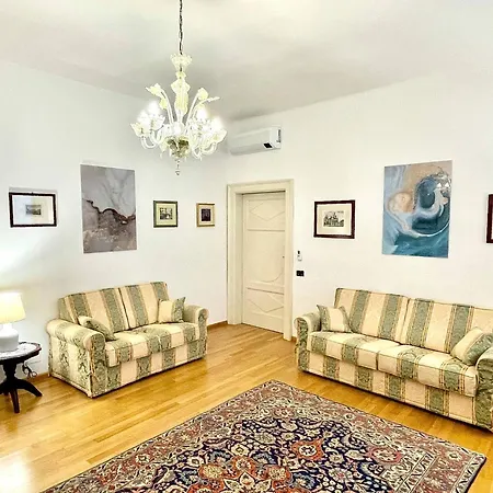 Nest In - A Nest In The Of For 6 Appartement Côme